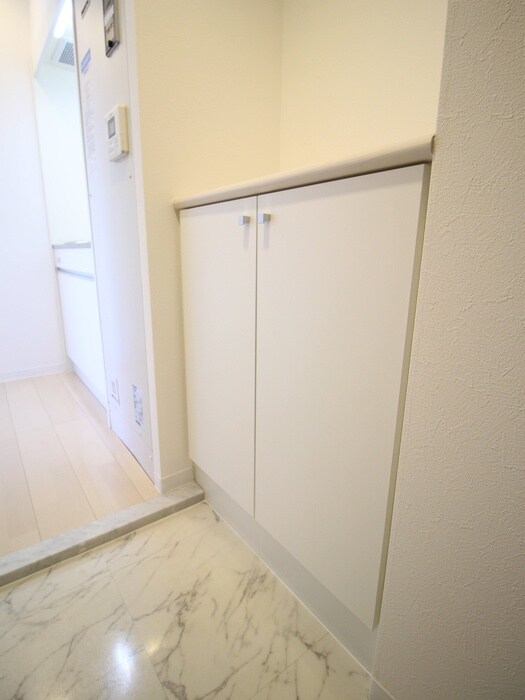 物件内観写真18　(靴箱)