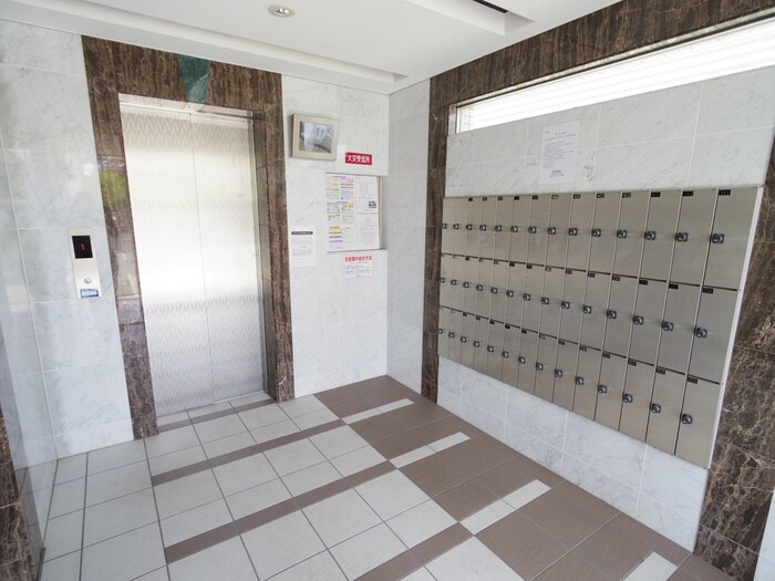 物件外観写真4　(建物設備)