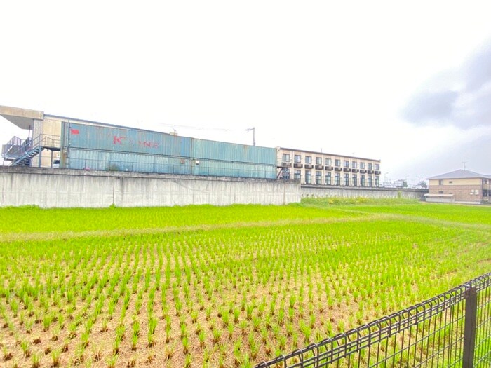 物件内観写真14　(室内からの展望)