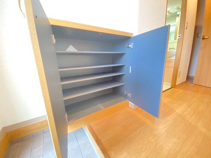 物件内観写真16　(靴箱)