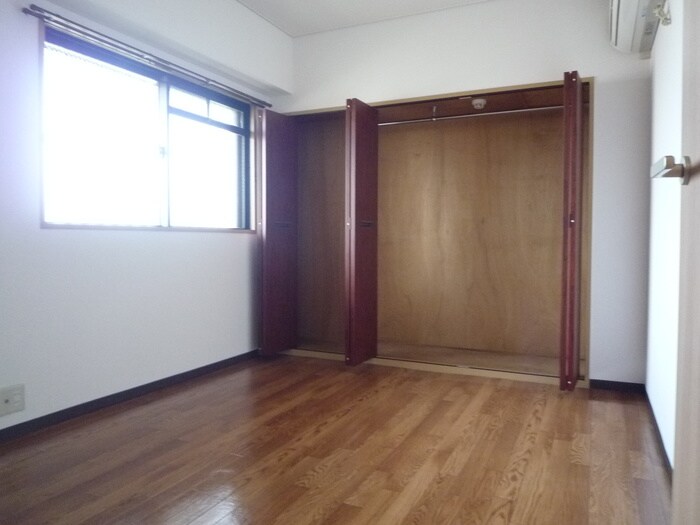 物件内観写真11　(居室)