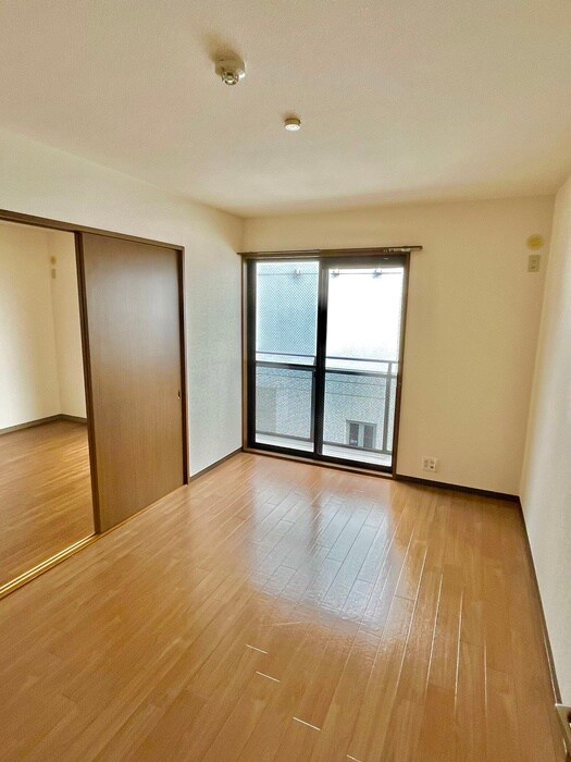 物件内観写真12　(居室)