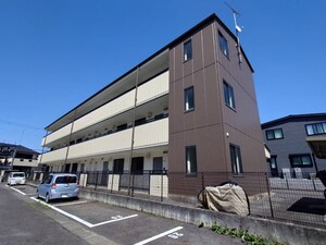 ハイツグリツィニー外観写真