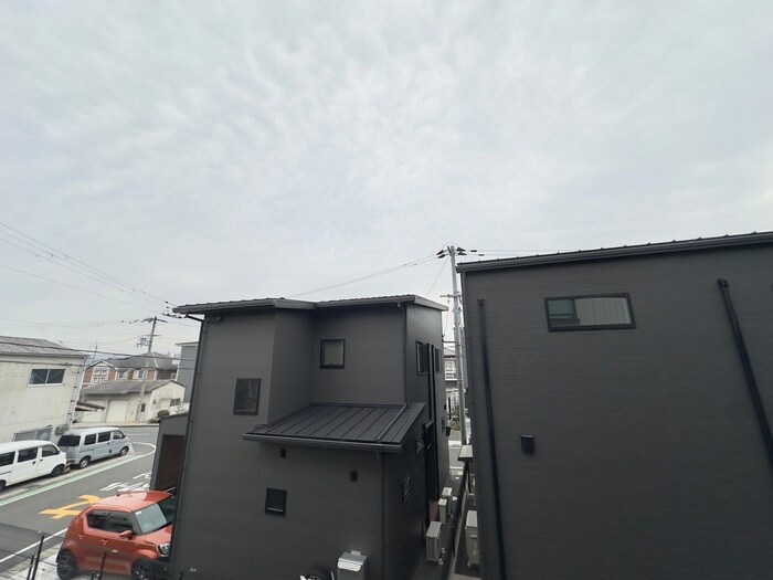 物件内観写真16　(室内からの展望)