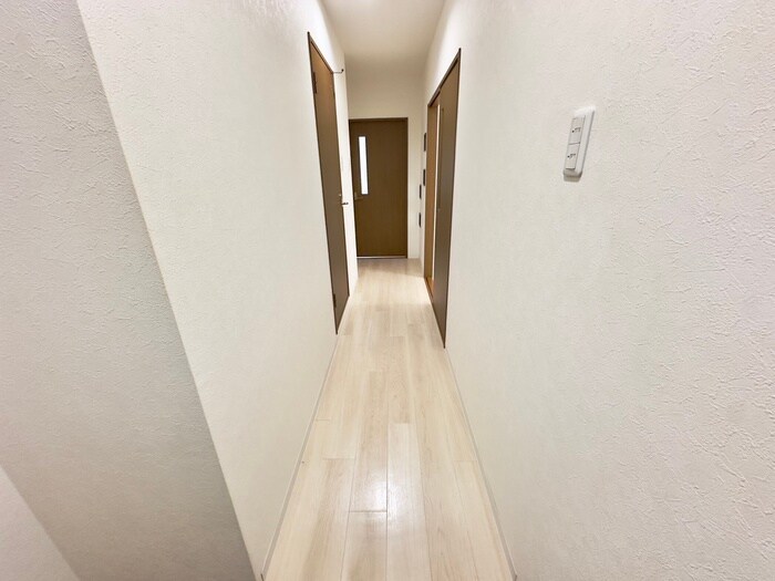 物件内観写真18　(廊下)