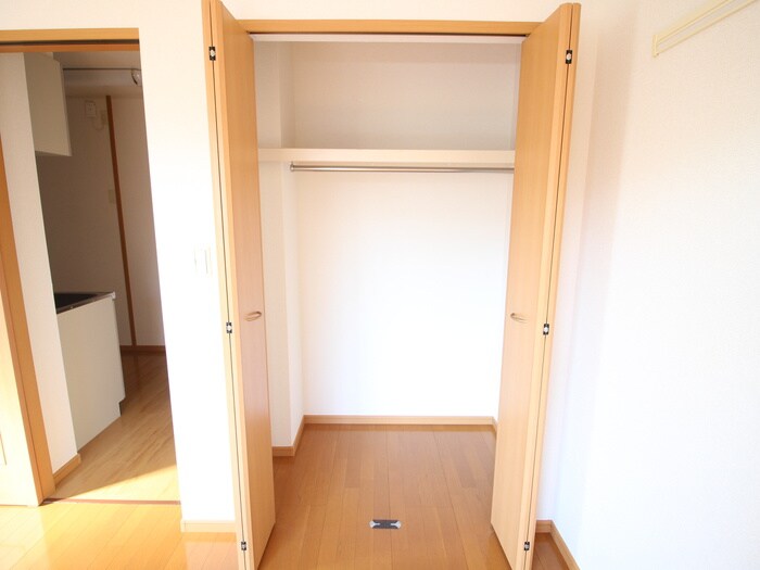 物件内観写真11　(収納)