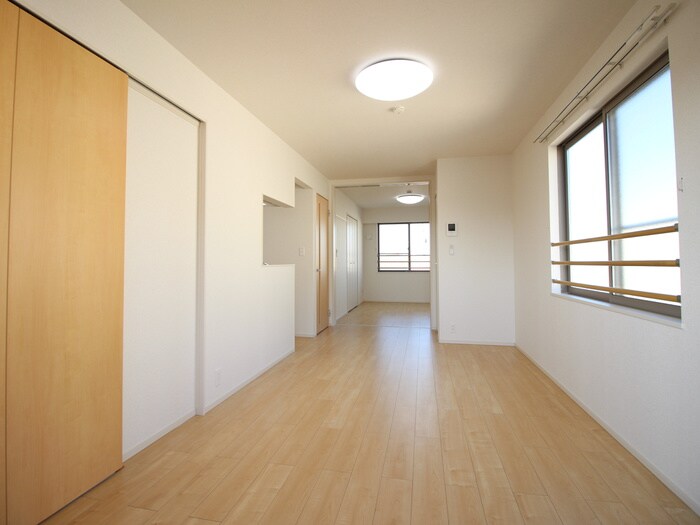 物件内観写真7　(居室)