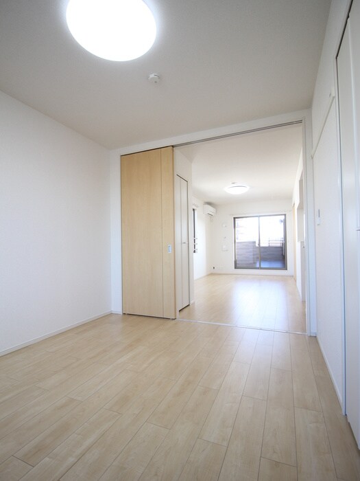 物件内観写真11　(居室)