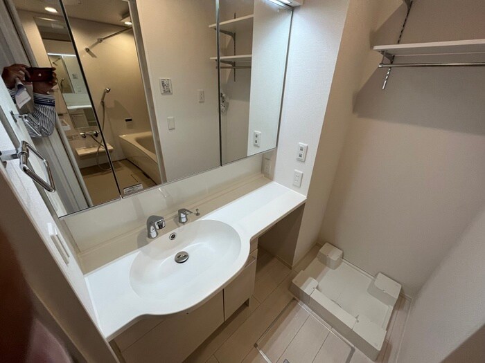 物件内観写真9　(洗面)