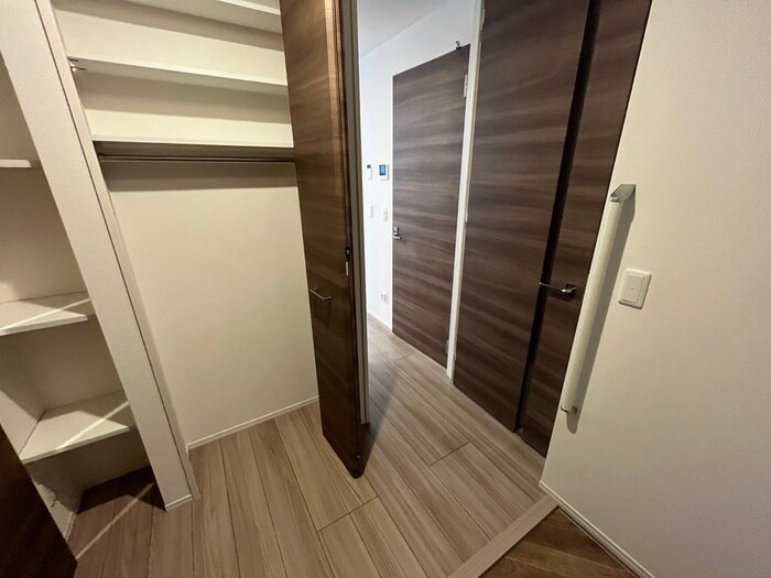 物件内観写真18　(廊下)