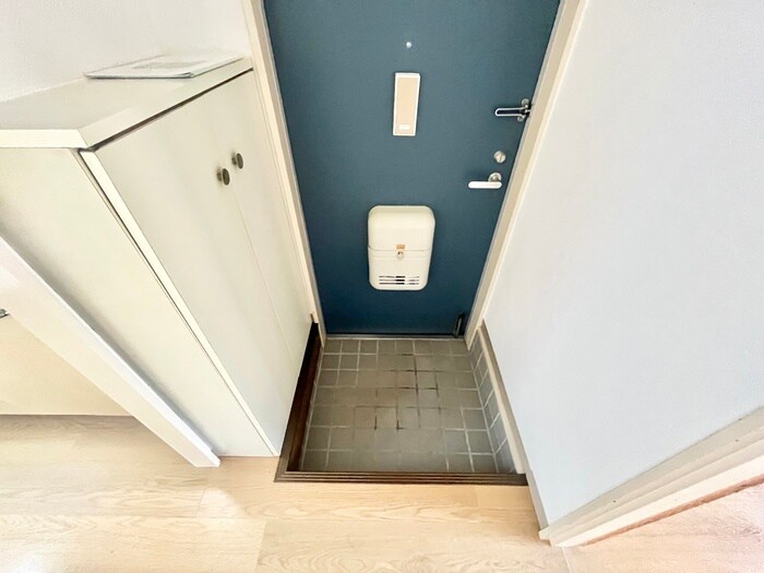 物件内観写真18　(玄関)