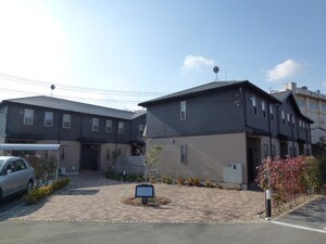 カルナ川西池田２外観写真