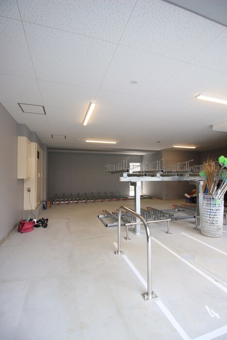 物件外観写真3　(駐輪場)