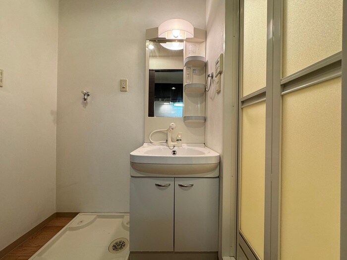 物件内観写真12　(洗面)