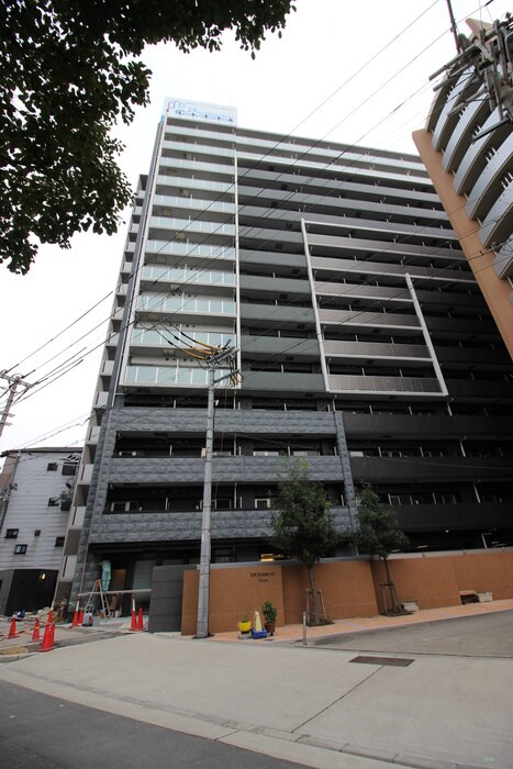 物件外観写真1　(建築中)