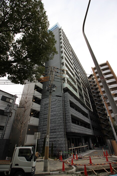 物件外観写真2　(建築中)