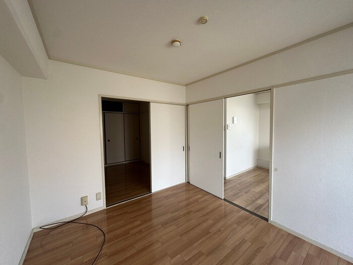 物件内観写真15　(居室)