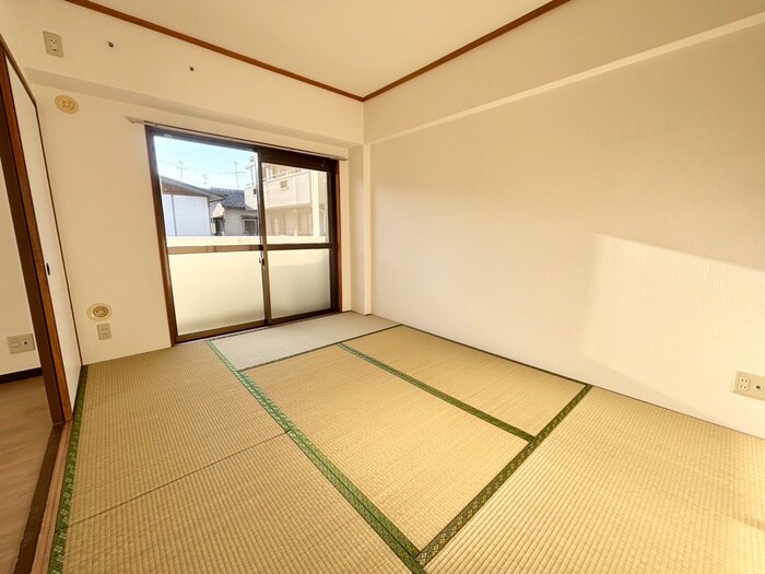 物件内観写真10　(居室)