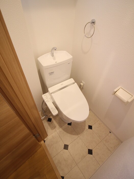 物件内観写真12　(トイレ)