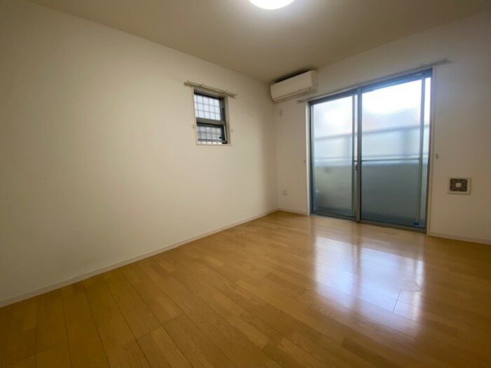 物件内観写真18　(居室)