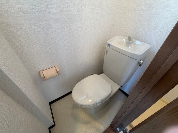 物件内観写真14　(トイレ)