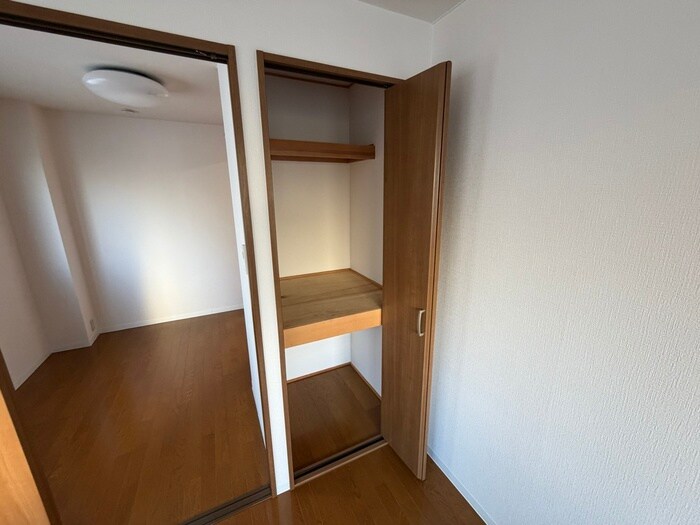 物件内観写真16　(収納)