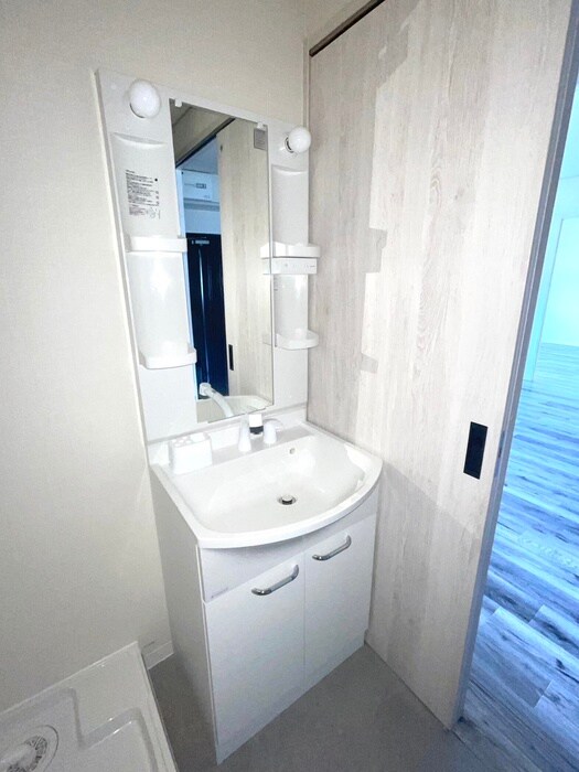 物件内観写真11　(洗面)