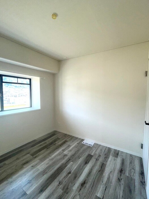 物件内観写真18　(居室)