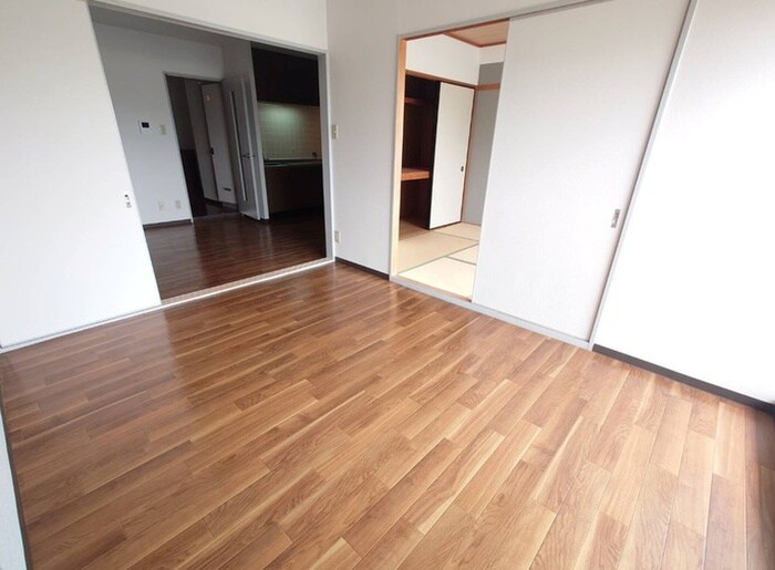 物件内観写真7　(居室)