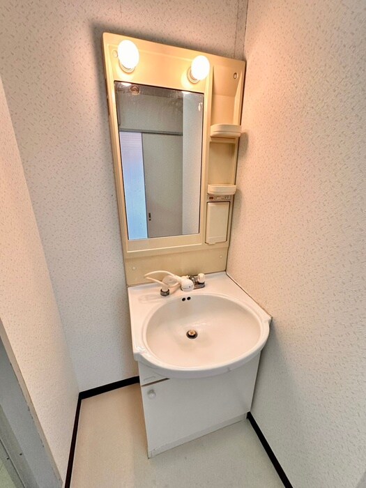 物件内観写真12　(洗面)