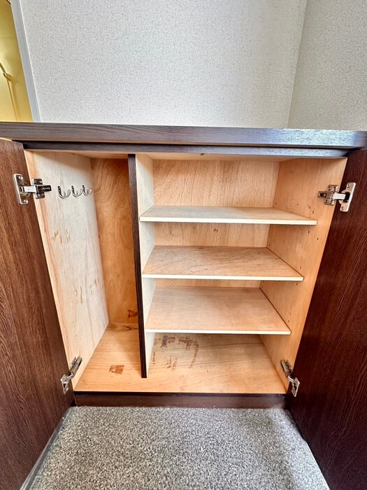 物件内観写真16　(靴箱)