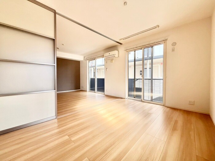 物件内観写真8　(居室)