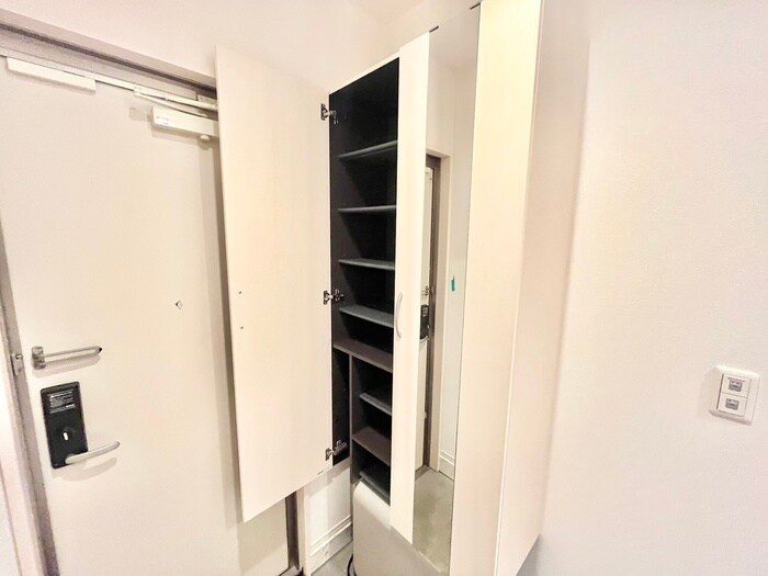 物件内観写真17　(靴箱)