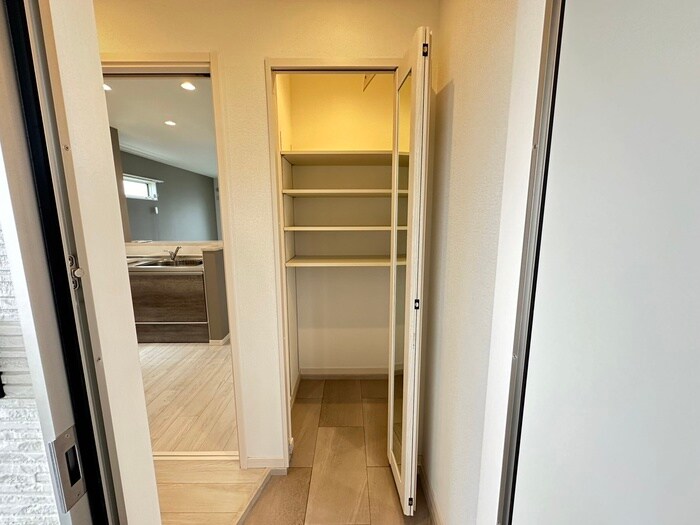 物件内観写真20　(靴箱)