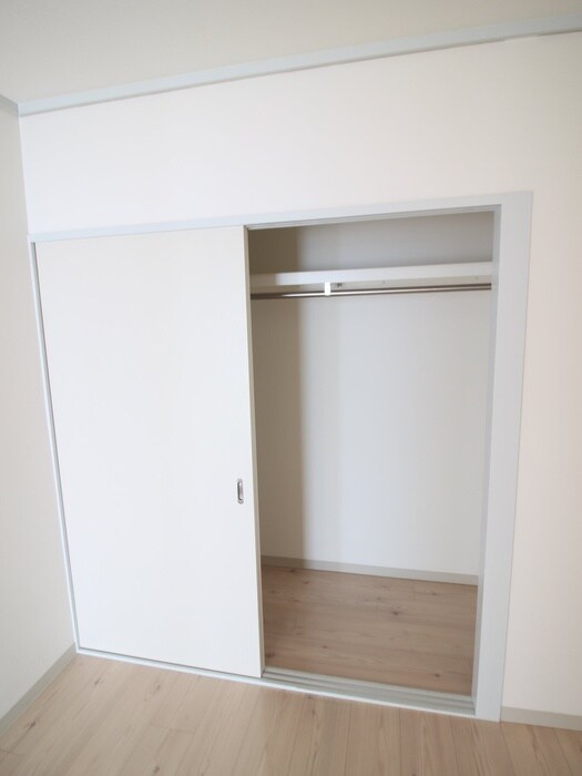 物件内観写真15　(収納)