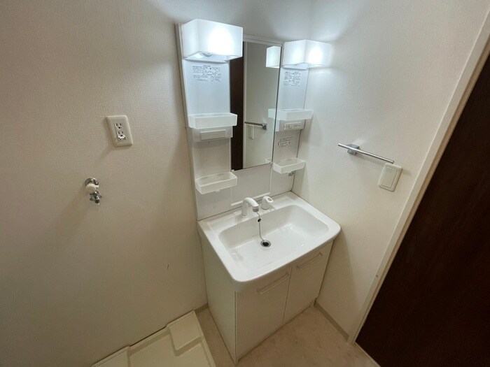 物件内観写真16　(洗面)