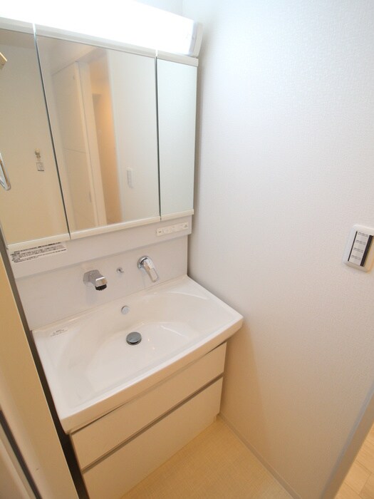 物件内観写真9　(洗面)