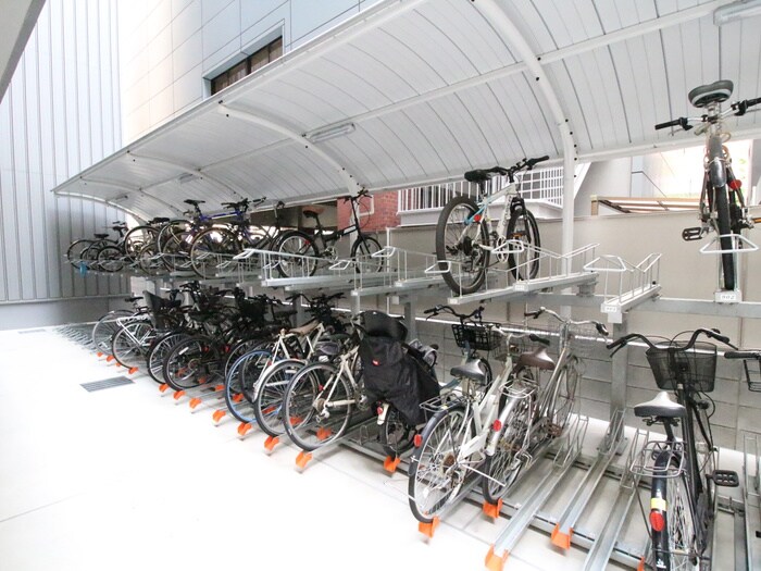 物件外観写真6　(駐輪場)