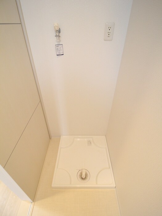 物件内観写真10　(洗濯機置場)