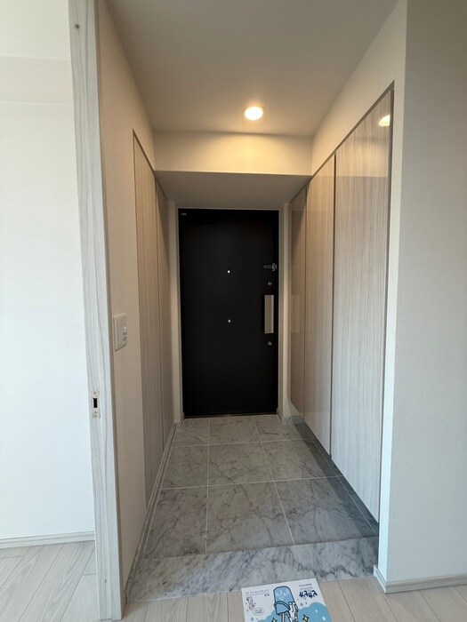 物件内観写真19　(玄関)