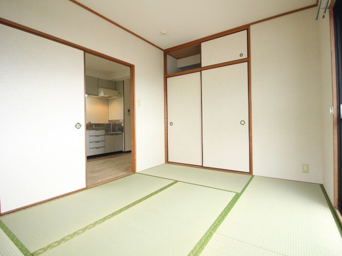 物件内観写真9　(居室)