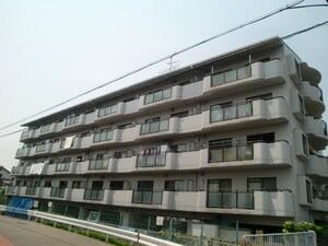 ラネージュ枚方外観写真