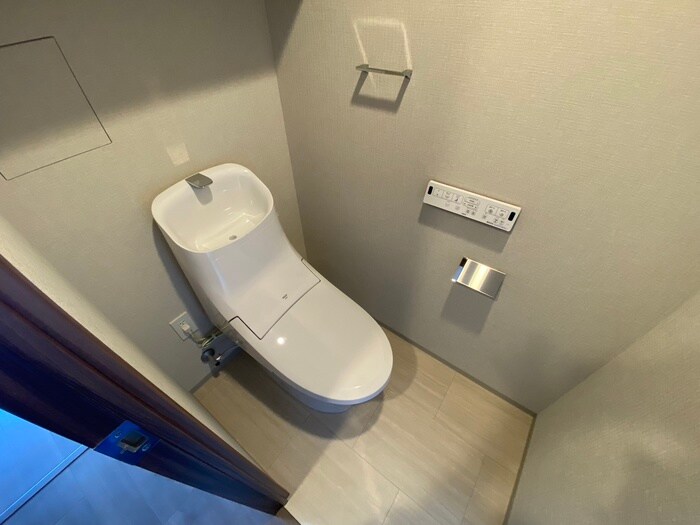 物件内観写真10　(トイレ)