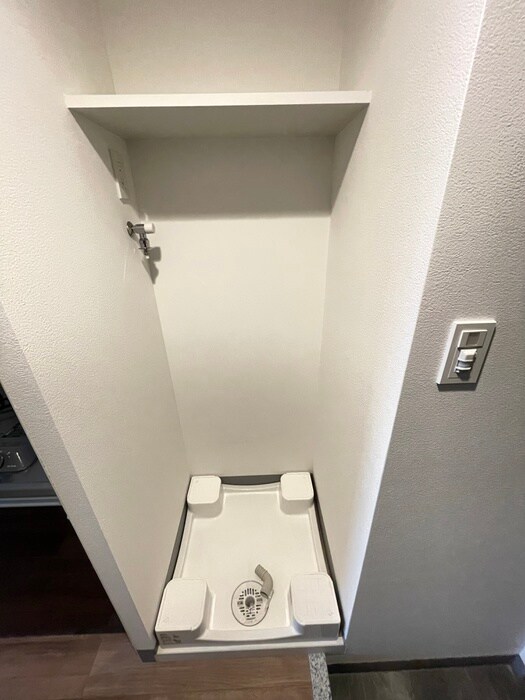 物件内観写真10　(洗濯機置場)