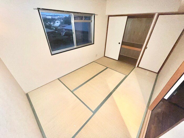 物件内観写真12　(居室)