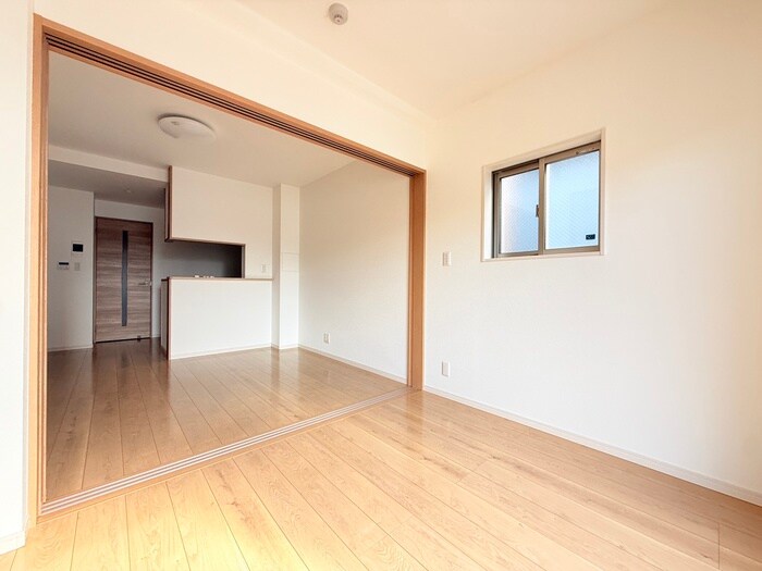 物件内観写真8　(居室)