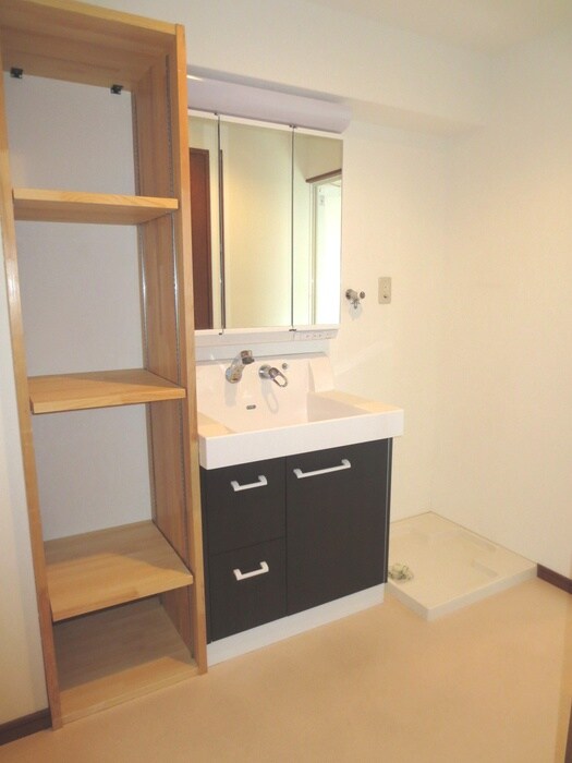 物件内観写真10　(洗面)