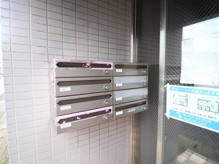 物件外観写真4　(建物設備)