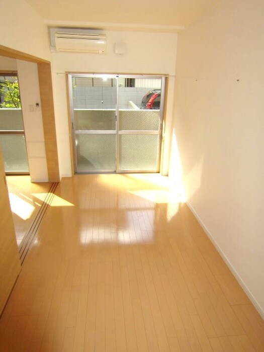 物件内観写真13　(居室)