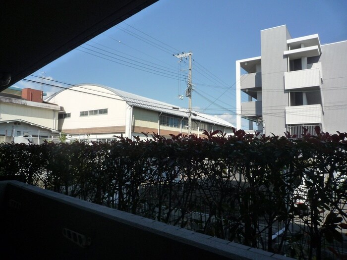 物件内観写真14　(室内からの展望)